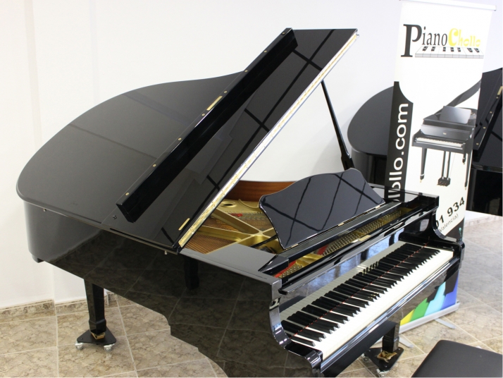 VENDIDO Yamaha C5E - C5. 211cm. Nº serie 4.960.000.